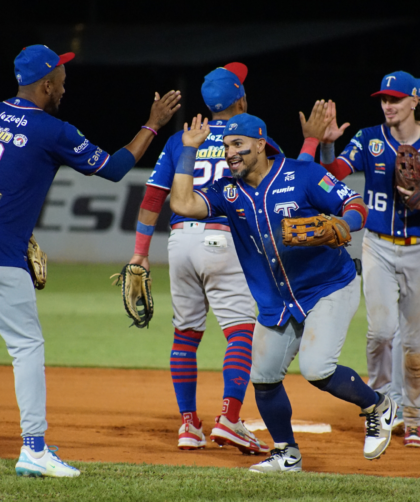 Tiburones se llevó un agónico triunfo sobre Tigres