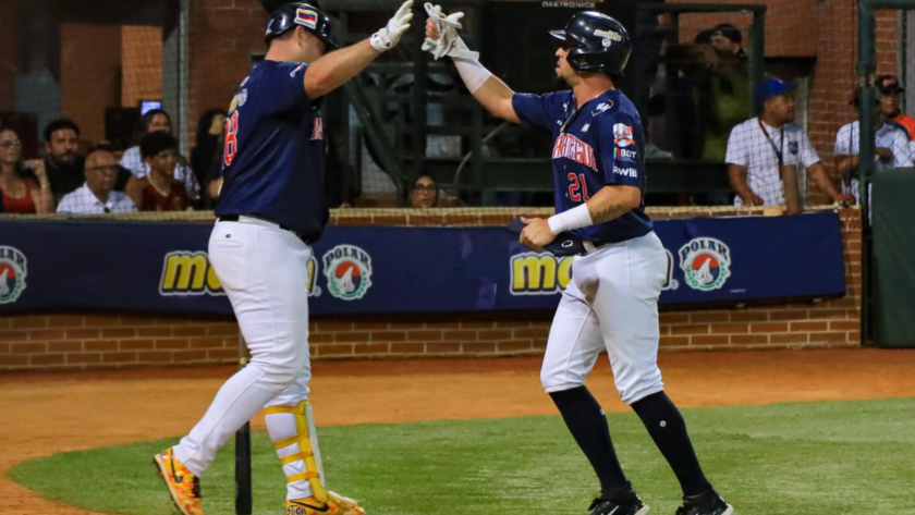 Caribes arrasó con Bravos y volvió al liderato del Round Robin