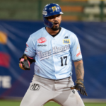 Magallanes dividió con Águilas y consiguió su primer triunfo del Round Robin