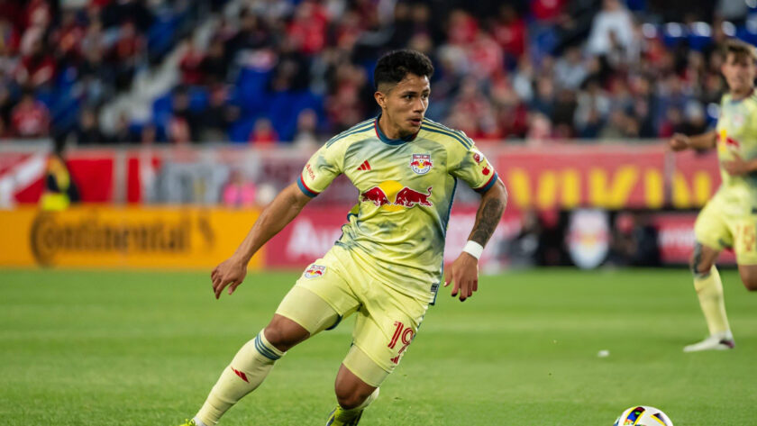 Wikelman Carmona fue traspasado al CF Montreal