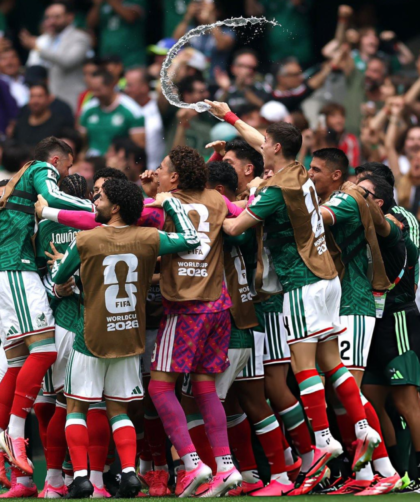 México abrió el Grupo A con victoria sobre Sudáfrica