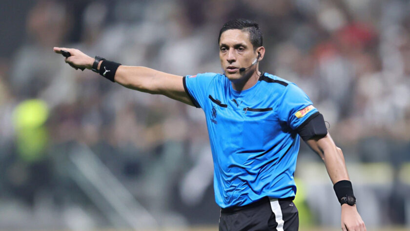 El silbato de Jesús Valenzuela rumbo a su segundo Mundial consecutivo