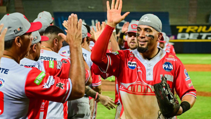 Cardenales completó una doble remontada ante Águilas