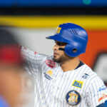 Magallanes derrotó a Caribes con Ángel Reyes haciendo historia