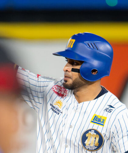 Magallanes derrotó a Caribes con Ángel Reyes haciendo historia