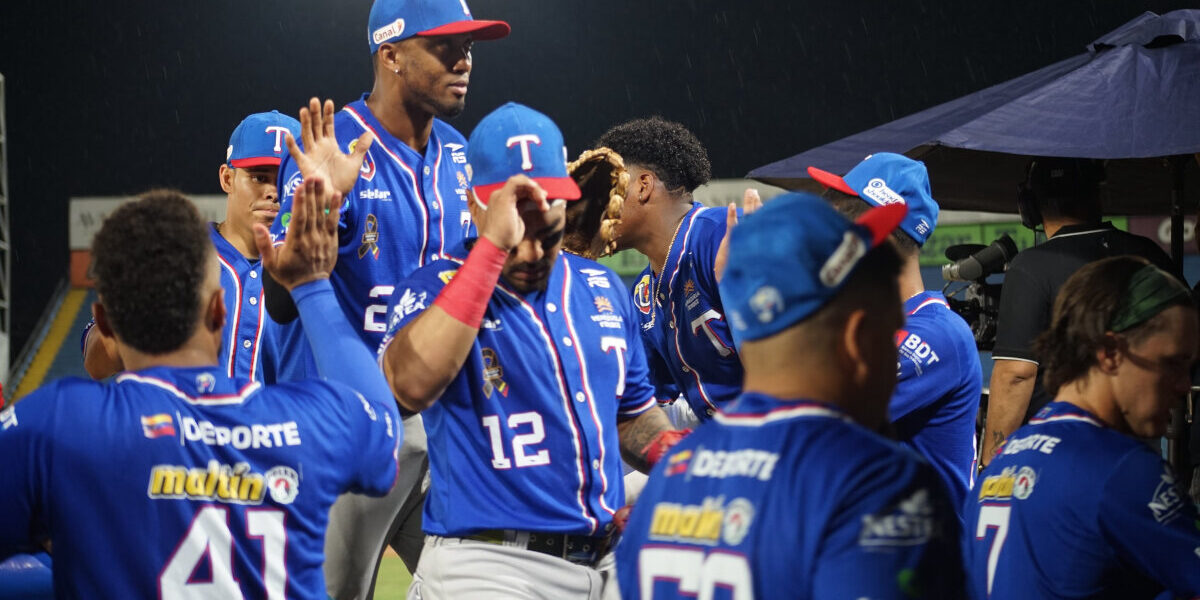 Tiburones venció al Magallanes y niveló su récord