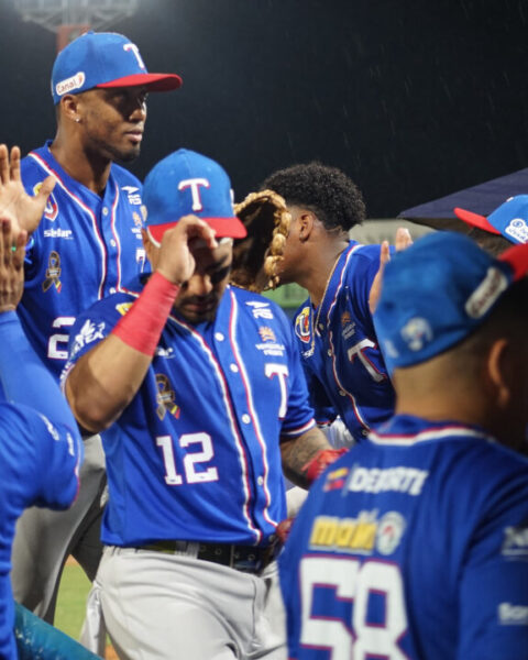 Tiburones venció al Magallanes y niveló su récord