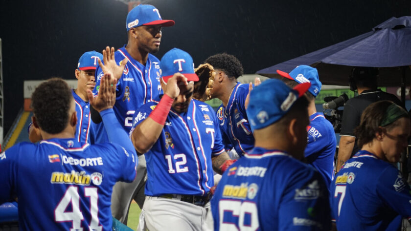 Tiburones venció al Magallanes y niveló su récord